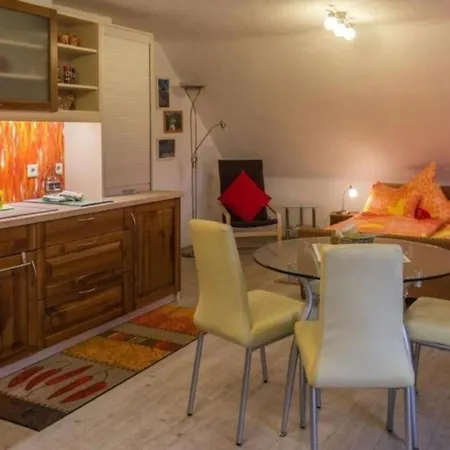 Apartment In Niedergurig Mit Grill, Sauna Und Garten Malschwitz