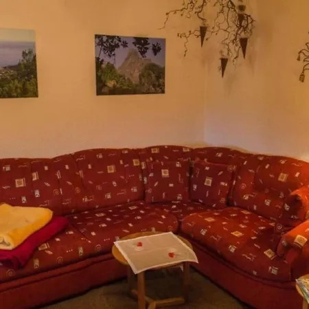 In Niedergurig Mit Grill, Sauna Und Garten *